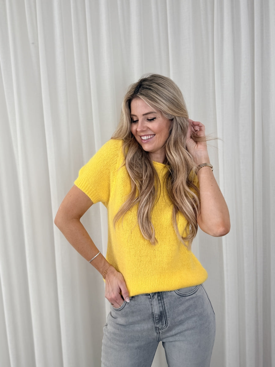 KYA TU PULL MET KORTE MOUWEN GEEL