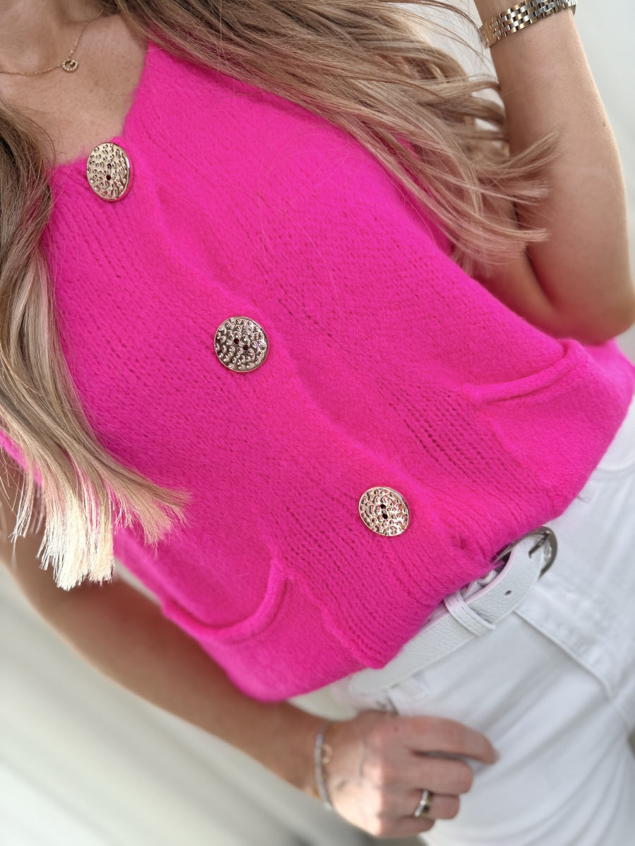KENDRA TU GILET FUSHIA MET DETAIL KNOPEN