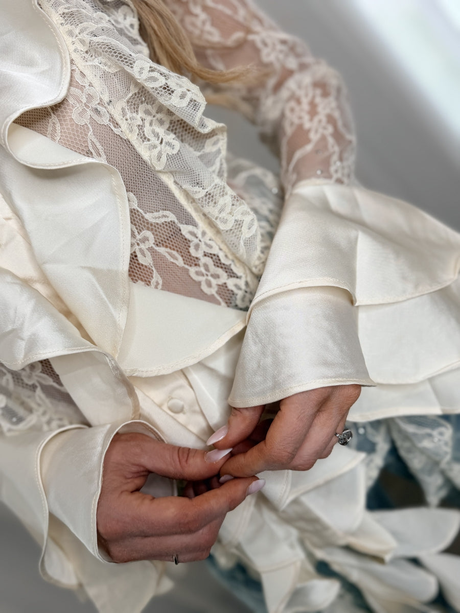 OLIA BLOUSE BEIGE