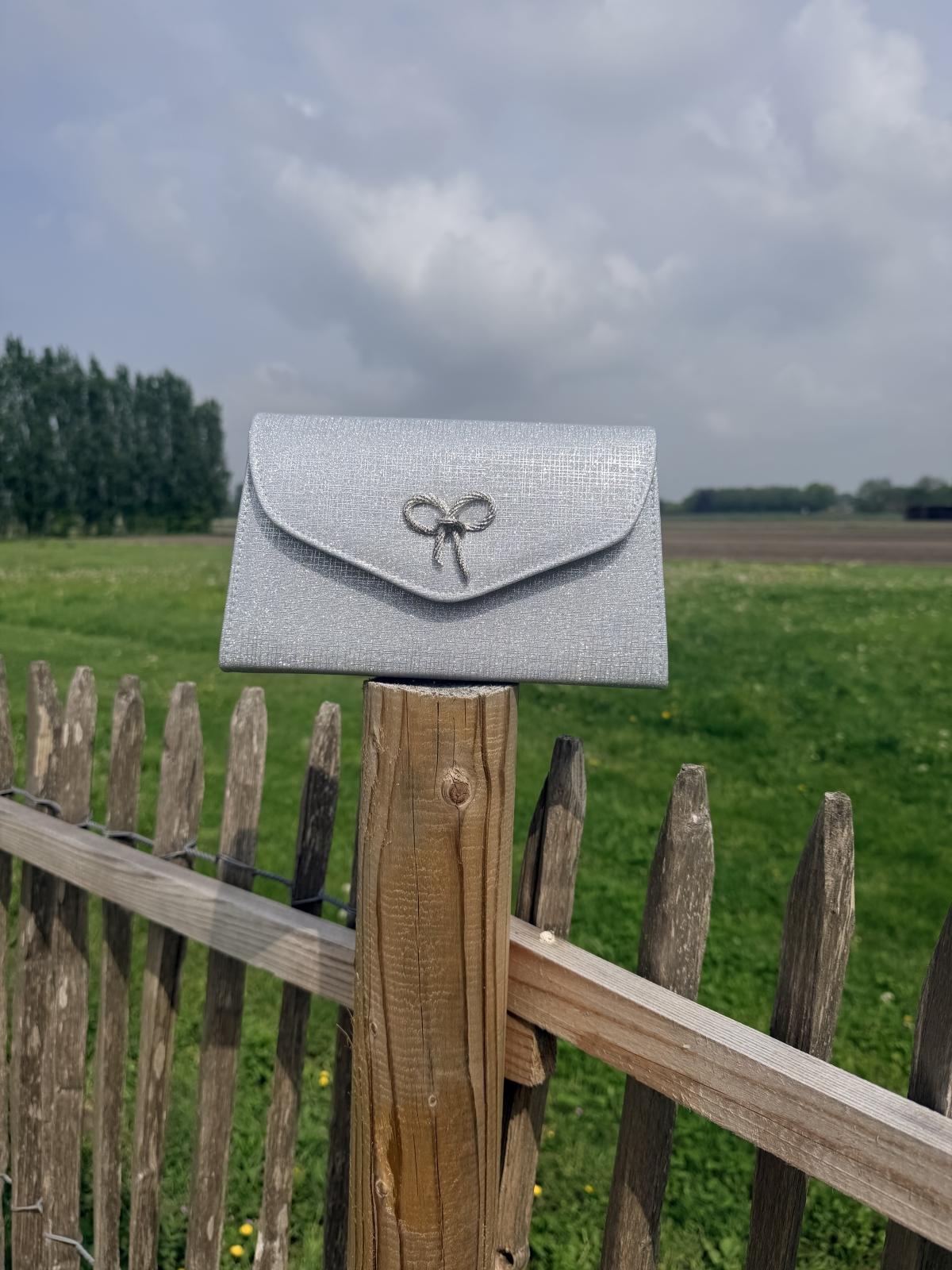 ALIEKA CLUTCH ZILVER