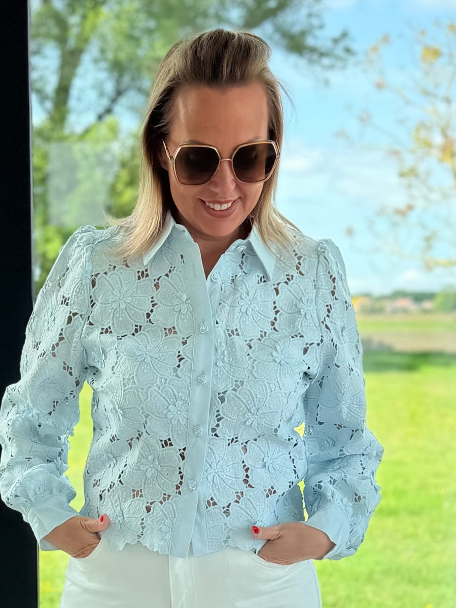 BESMA BLOUSE LICHT BLAUW