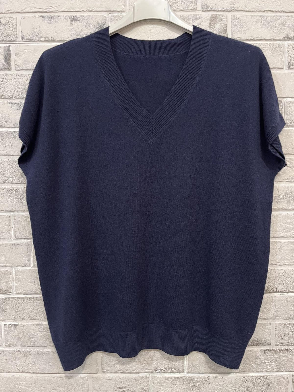 DJUNA TU TRUITJE NAVY V- HALS