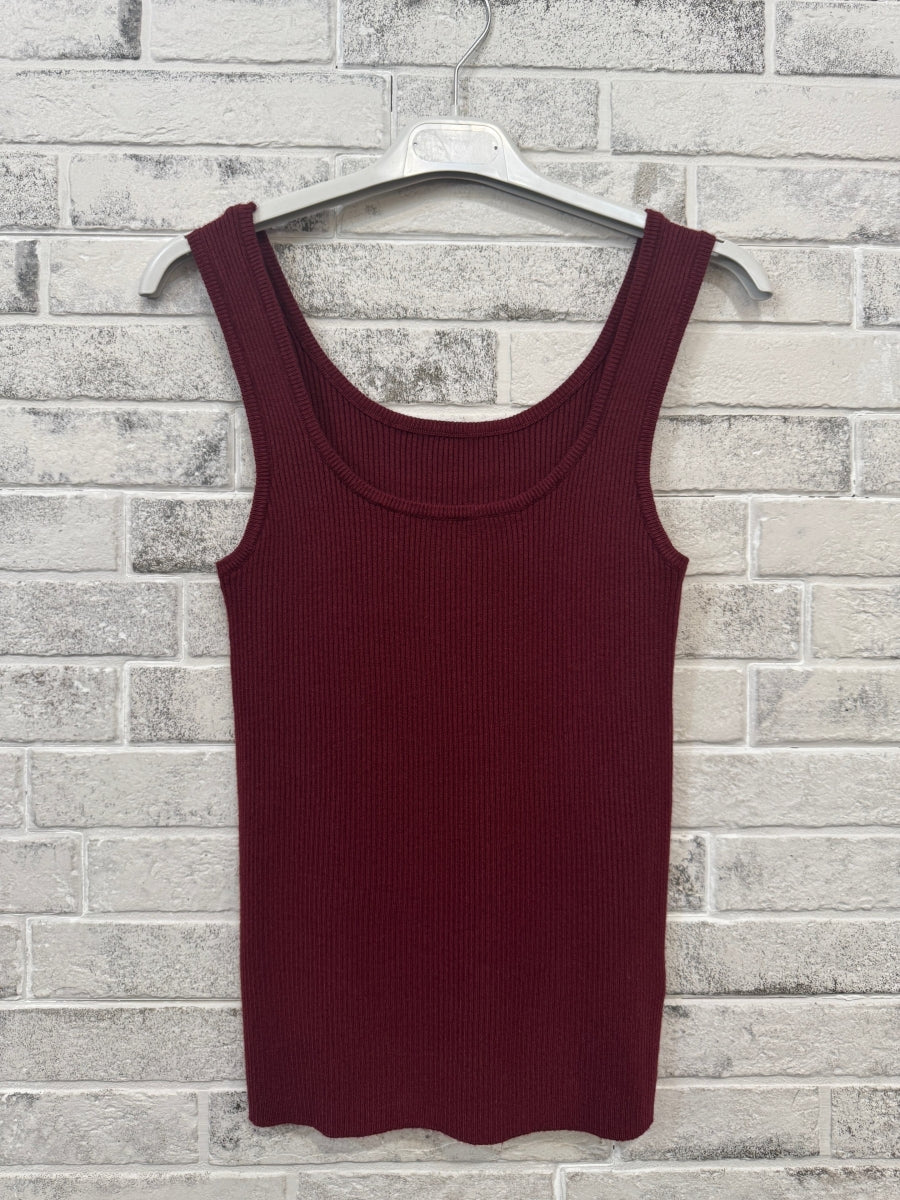 DUA TU TOPJE BURGUNDY