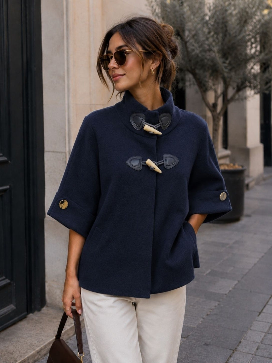 DAISY GEBREIDE CAPE DONKERBLAUW