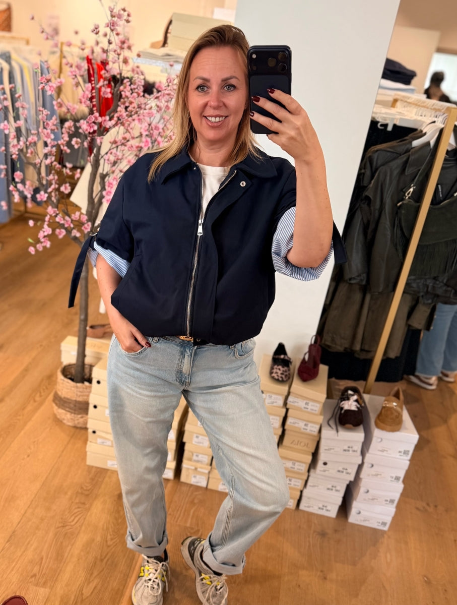 EMINA JASJE DONKERBLAUW