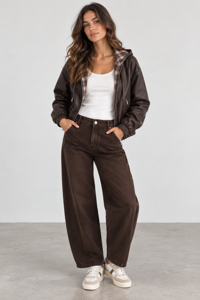 SEMMA LEATHER LOOK JASJE MET KAP EN GERUITE BINNEN VOERING BRUIN