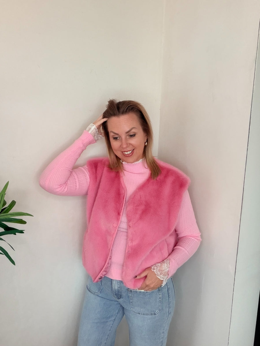 GERDA SOUSPULL MET KANTEN DETAIL ROZE